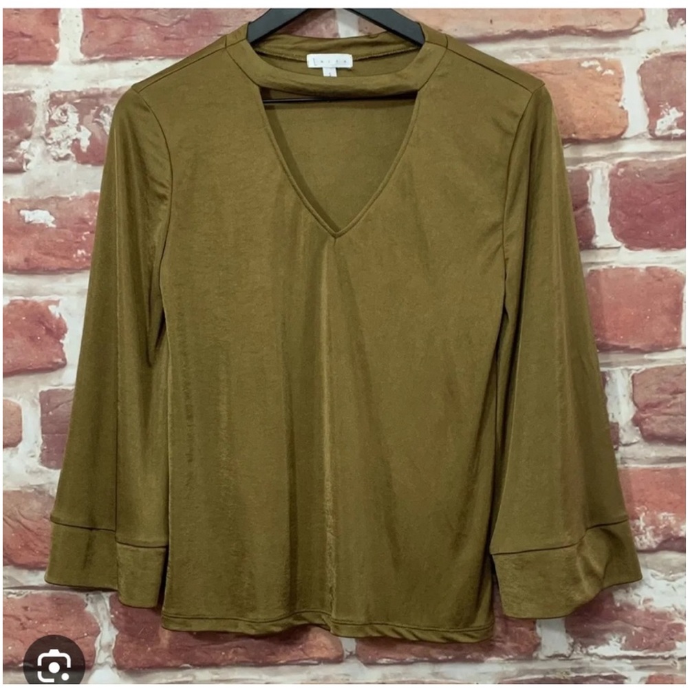 Leith Cut Out Top